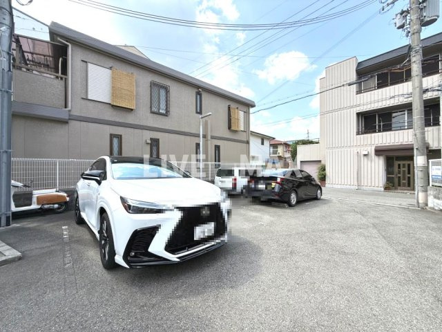 【駐車場】ﾌﾞﾚｰﾌﾞｴﾑｽﾞ 