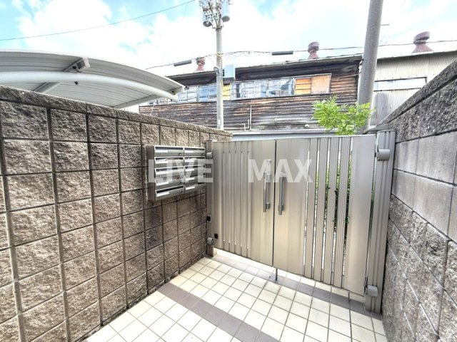 【その他共用部分】ﾌﾞﾚｰﾌﾞｴﾑｽﾞ 