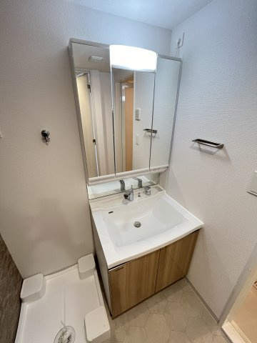 【洗面所独立】Attirant西三国