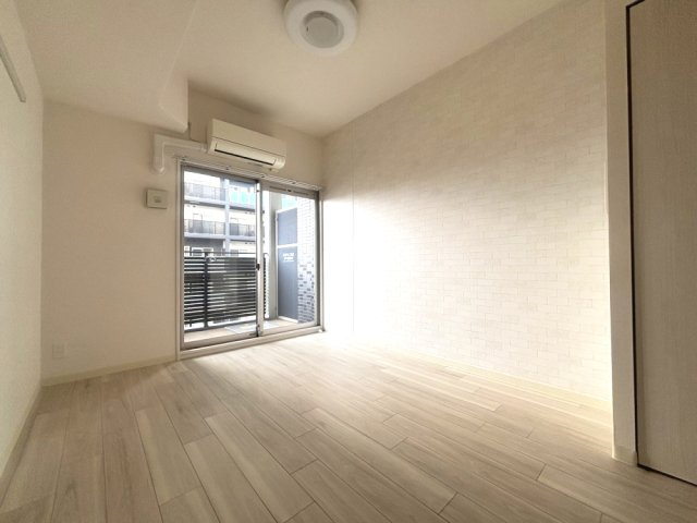 【寝室】プレサンス塚本ミッドマーク 