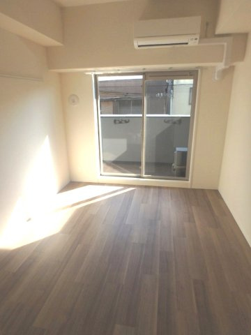 【寝室】プレサンス塚本駅前
