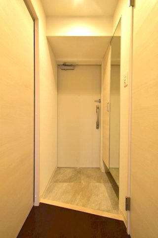 【玄関】ユーズ7番館 
