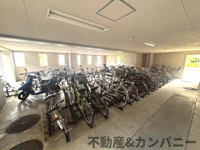 エイルマンション岩崎プレジデンスの駐輪場|駐輪場です
