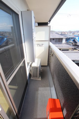 【バルコニー】 | サンプラザ金剛