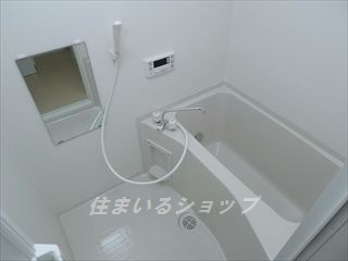 リヴィエール口田の浴室|追い焚き・浴室暖房乾燥機あり