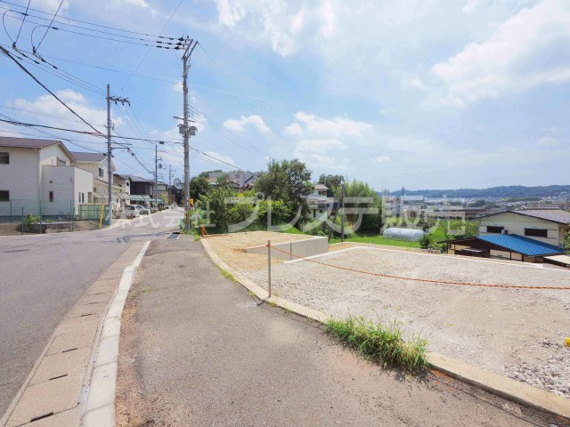 奈良市三碓１丁目の新築一戸建 全３区画のその他|現地写真（建物の建築工事を開始する前に撮影したものです）※現地に係員は常駐しておりません。