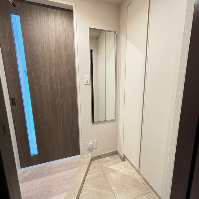 パークアクシス下北沢の玄関|※写真は同タイプ住戸です。