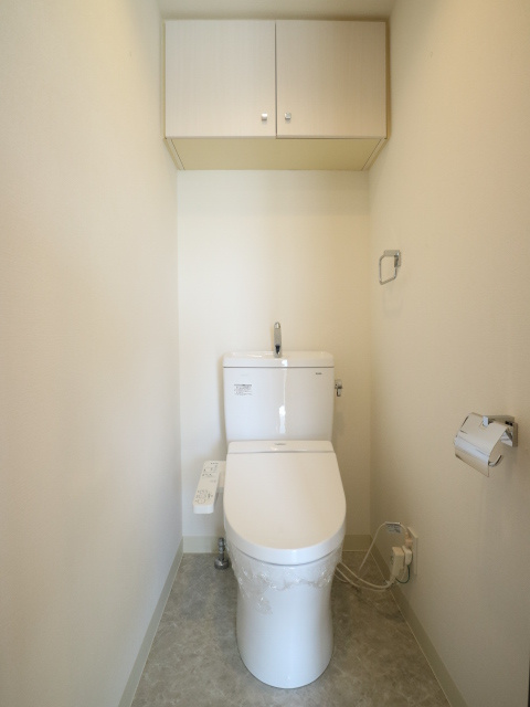 レジデンス三軒茶屋スクエアのトイレ|シンプルで使いやすいトイレです