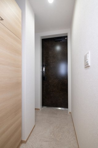 ザ・プレイス中野桃園の玄関|※写真は同タイプ住戸です。