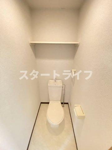 大阪市淀川区東三国４丁目の賃貸マンションのトイレ