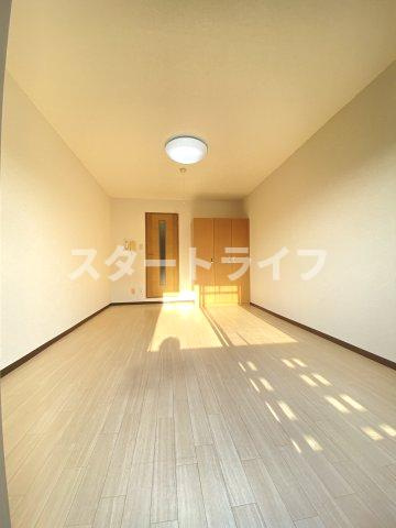 大阪市淀川区東三国４丁目の賃貸マンションの寝室