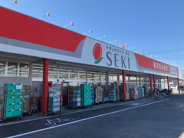 クレイノフィークスの周辺
