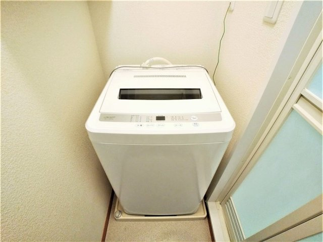 レオパレスアーバンコート東大沢のその他|洗濯機