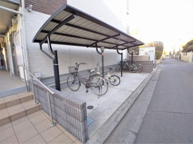クレイノポスタのその他|駐輪場