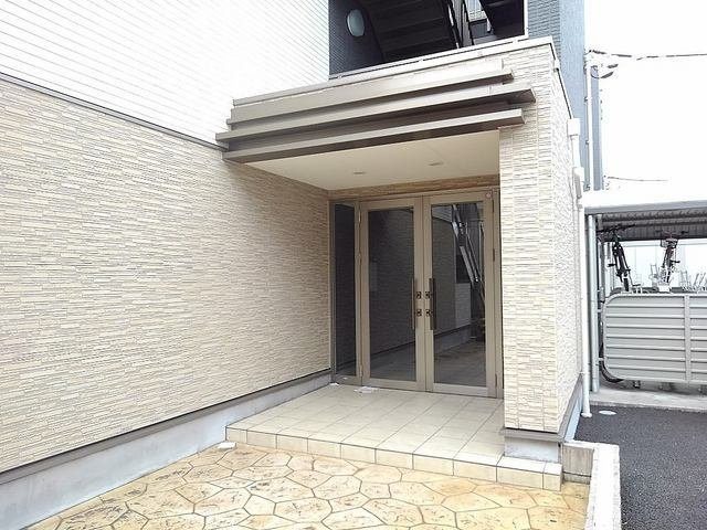 ヴェルファーレ　Ⅱのエントランス|落ち着いたエントランスです