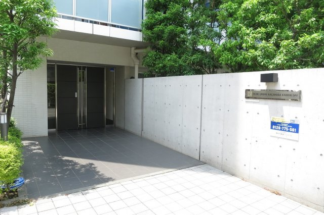 プライムアーバン長原上池台のエントランス|エントランスです