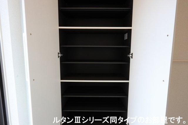 フォンドの収納|収納スペース豊富です