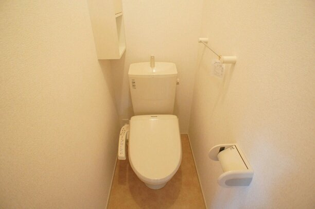 ラスパシオのトイレ|ゆったりとした空間のトイレです