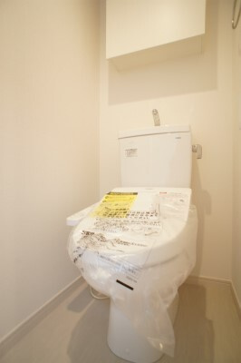 リブリ・与野本町のトイレ|落ち着いた色調のトイレです
