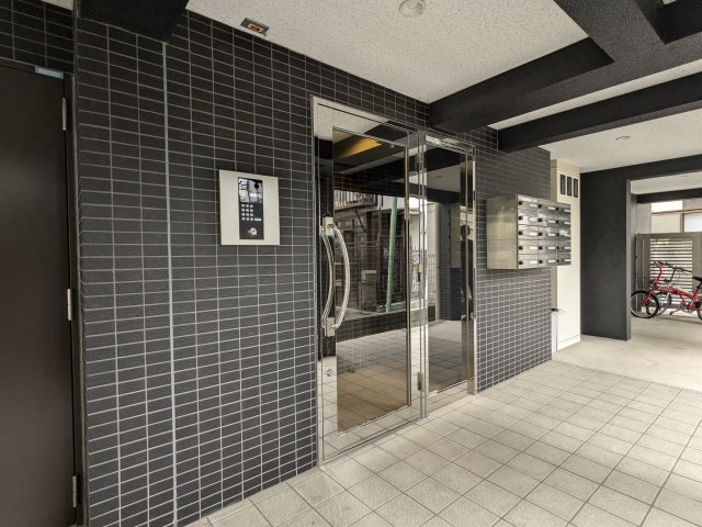 ブロッサムテラス池上のエントランス|清潔なエントランスです