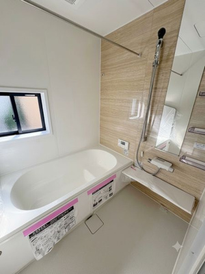 【浴室】 | ☆☆☆新築住宅　いわき市泉もえぎ台３期T　ラスト１棟！！オール電化♪ご案内随時受付中です♪ | バスルームは暖かさの残る保温浴槽やスイッチシャワーなど機能性にも配慮した設計です。