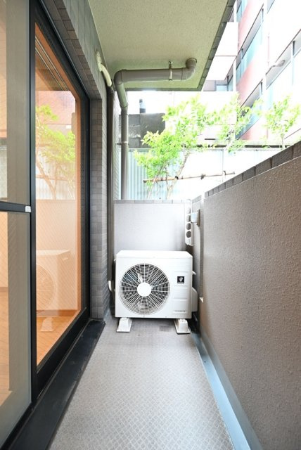 ルーブル渋谷松濤のバルコニー|外からの目が気にならないバルコニーで洗濯物が干せます