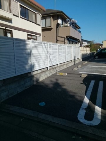 エスポワールつきみ野の駐車場