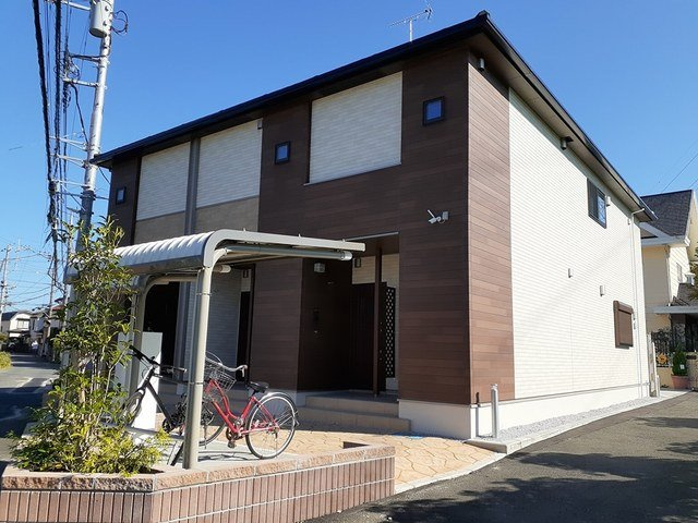 ジューンベリーの外観