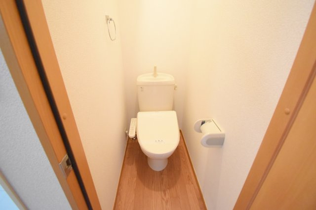 リバーサイドアーバンのトイレ|他号室の参考写真です