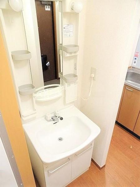 プレミール上木崎　Ａの洗面所|コンパクトで使いやすい洗面所