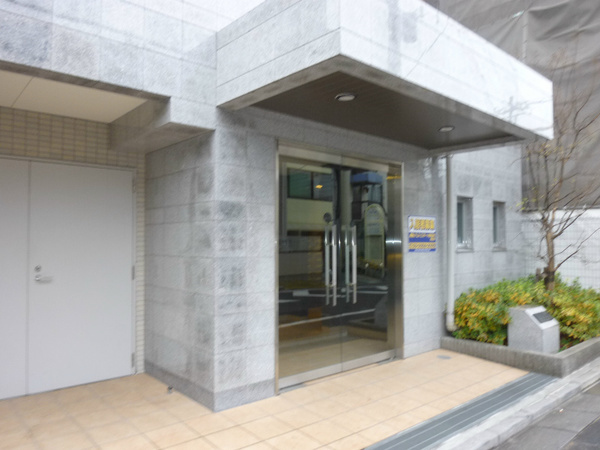 バージュアル浦和イーストのエントランス|建物の内部です