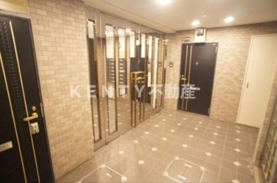 【エントランス】 | クレッセント田園調布 | 落ち着いたエントランスです