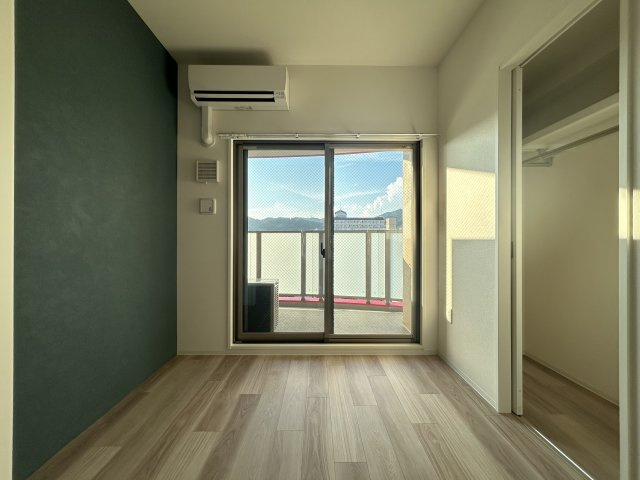 【寝室】