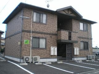 熊本市南区刈草３丁目のアパートの外観