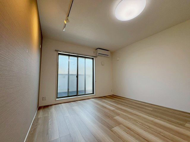 フジパレス宝塚小林Ⅲ番館の居間・リビング