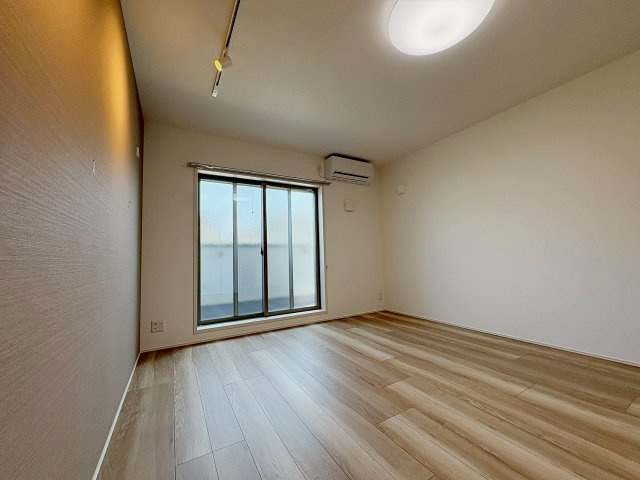 フジパレス宝塚小林Ⅲ番館の居間・リビング