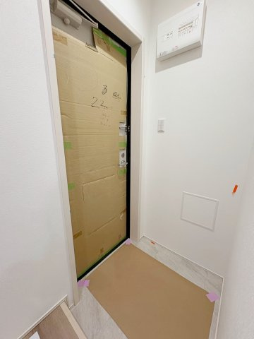 フジパレス宝塚小林Ⅲ番館の玄関