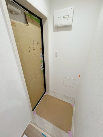 フジパレス宝塚小林Ⅲ番館の玄関