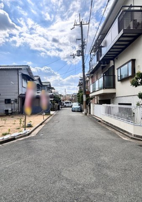 【前面道路含む現地写真】 | 八尾市教興寺五丁目　中古戸建