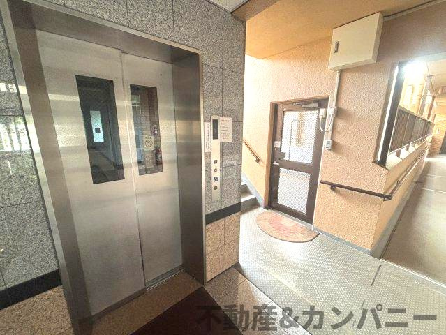 サントノーレ石手のその他共用部分|エレベーターです