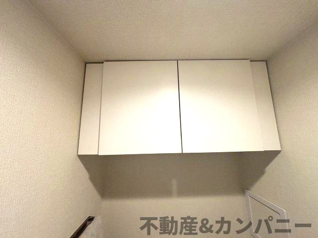 サントノーレ石手のトイレ|収納スペースがあります