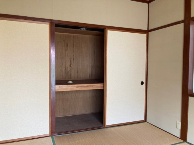 貸家　平出３丁目の収納