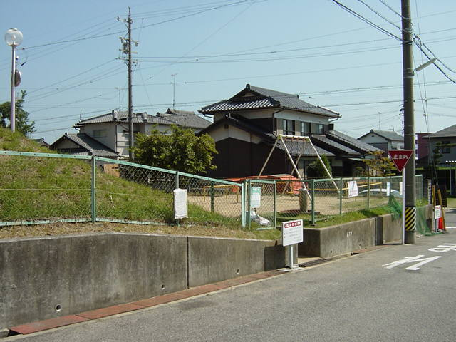 プルミエール　Ｆの周辺|的場公園まで195ｍ