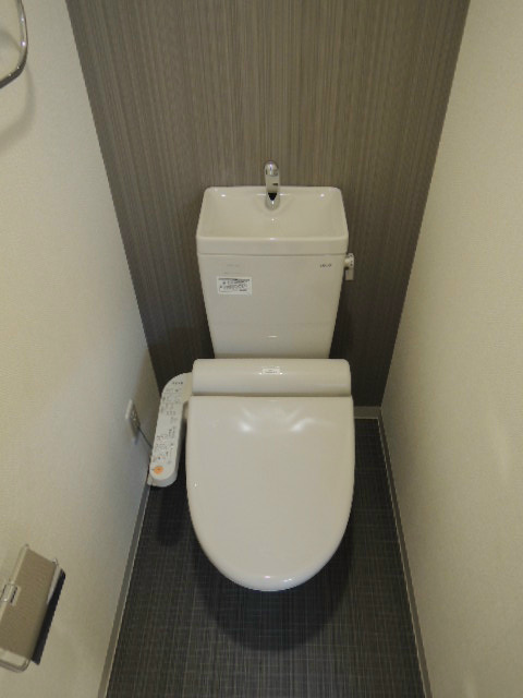 アドバンス三宮Ⅵクレストのトイレ