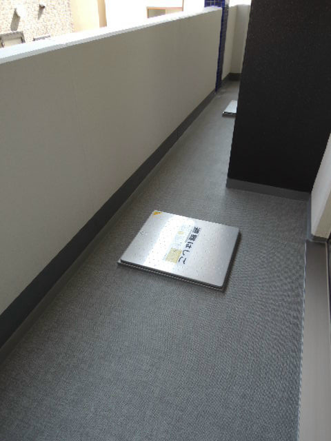 アドバンス三宮Ⅵクレストのバルコニー