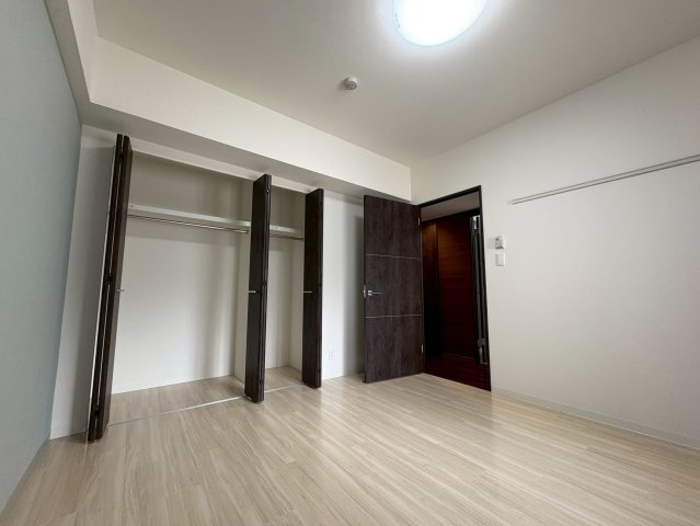 Casa・Fioreの洋室|落ち着いた色調の寝室です
