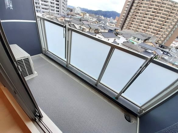 【バルコニー】 | コスモス　Ｍ | 暖かな日差しのふりそそぐバルコニー