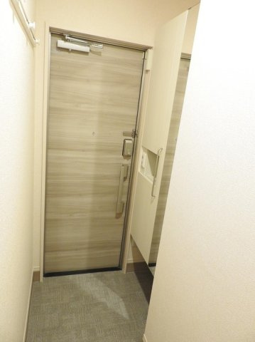 アクアヴィーテ1の玄関
