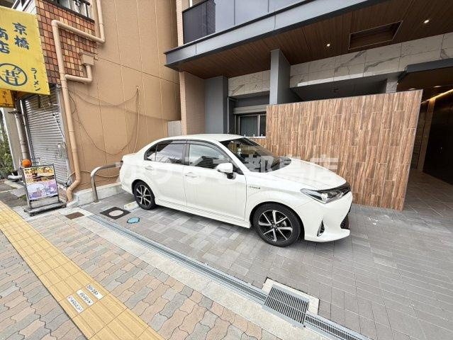 ヴィア ラッテアの駐車場