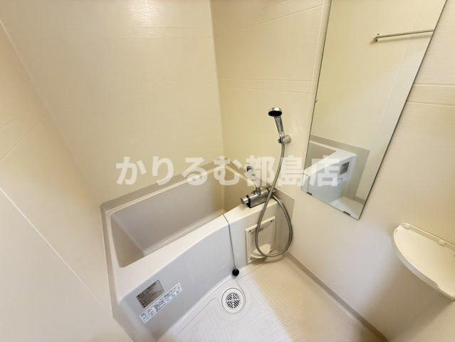 ヴィア ラッテアの浴室